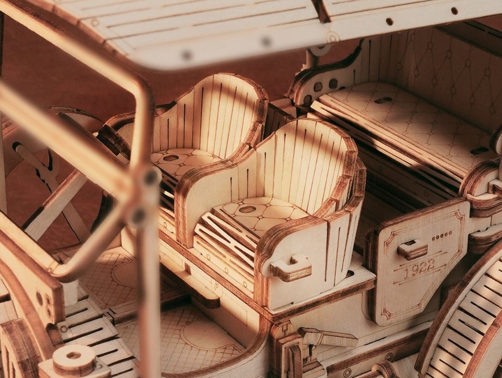 Vintage Car Model Vehicle3